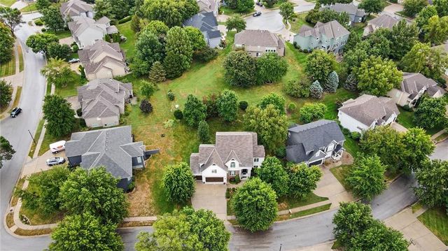 8509 N Eastern Avenue, Kansas City, MO 64157