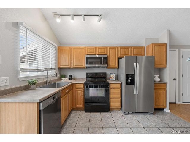 3734 Canterbury Cir, Broomfield, CO 80020