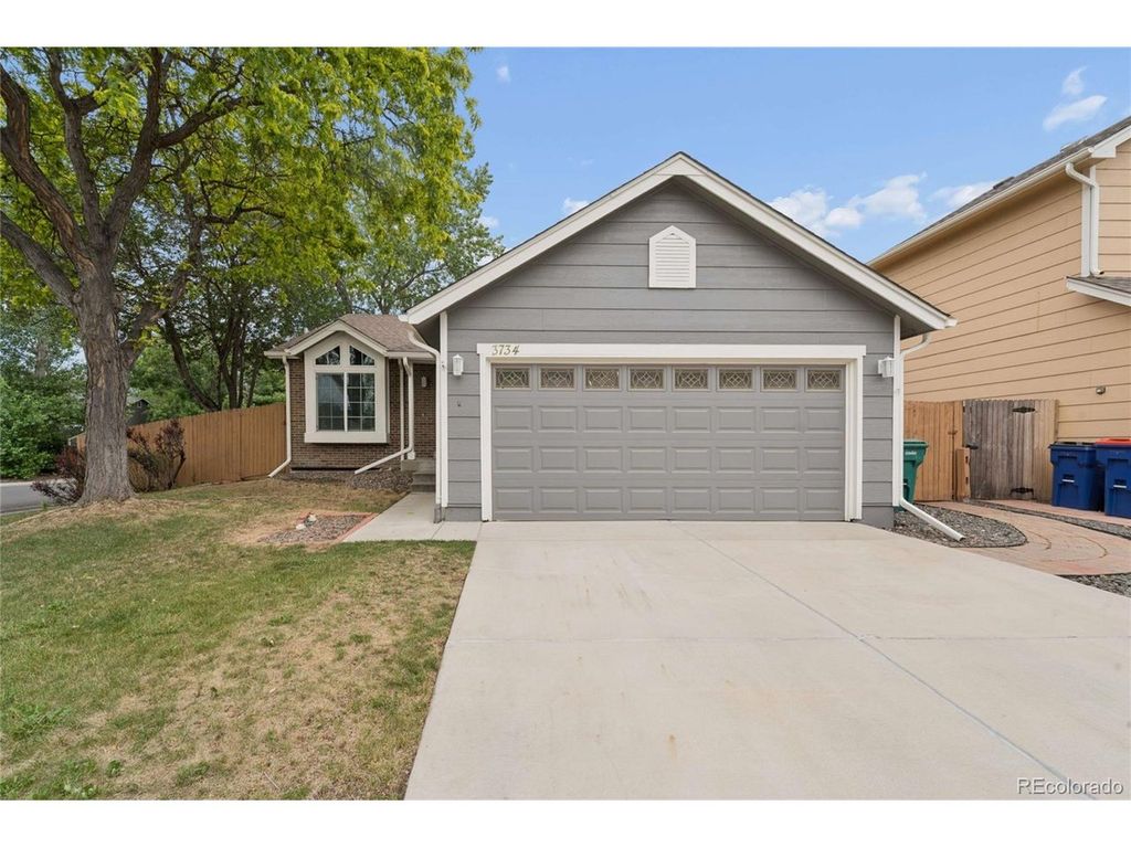 3734 Canterbury Cir, Broomfield, CO 80020