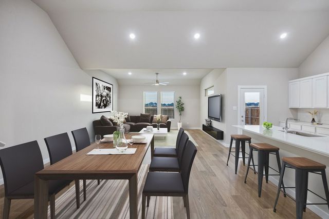 493 Hocking Hills Drive, Waxahachie, TX 75165