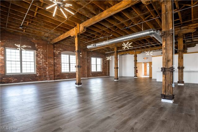 3800 Lakeside Avenue E 400, Cleveland, OH 44114