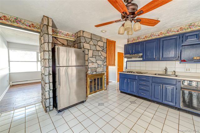 54 Ramble Lane, Levittown, NY 11756