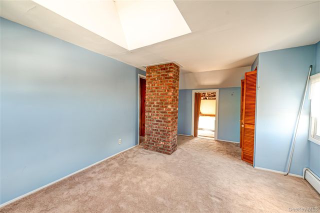 54 Ramble Lane, Levittown, NY 11756