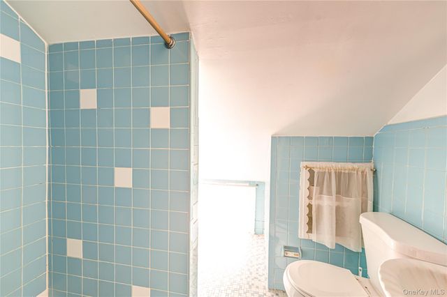 54 Ramble Lane, Levittown, NY 11756