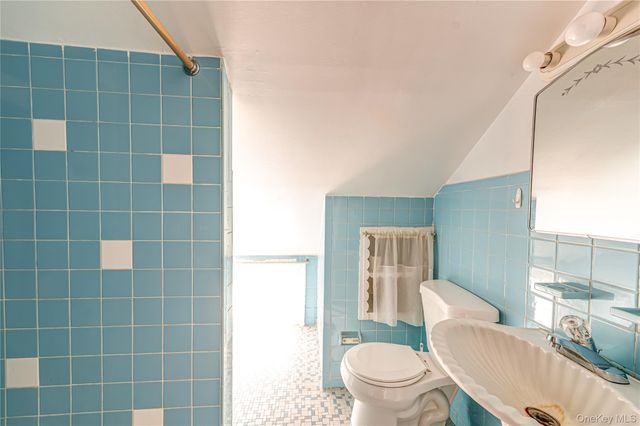 54 Ramble Lane, Levittown, NY 11756