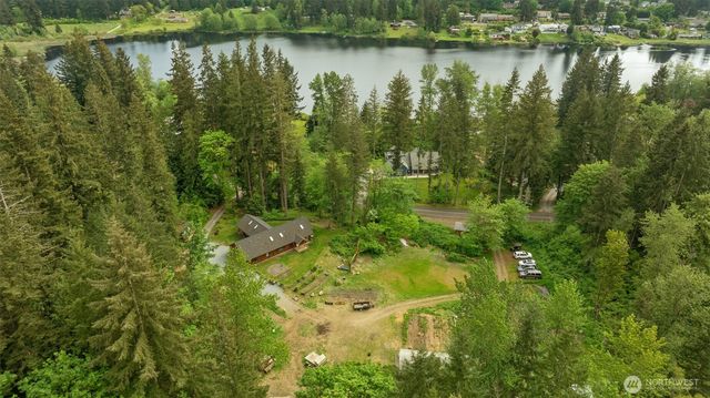 1815 Sunday Lake Road, Stanwood, WA 98292