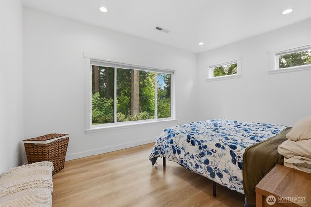 1815 Sunday Lake Road, Stanwood, WA 98292