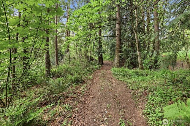 1815 Sunday Lake Road, Stanwood, WA 98292