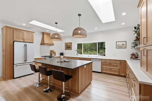 1815 Sunday Lake Road, Stanwood, WA 98292