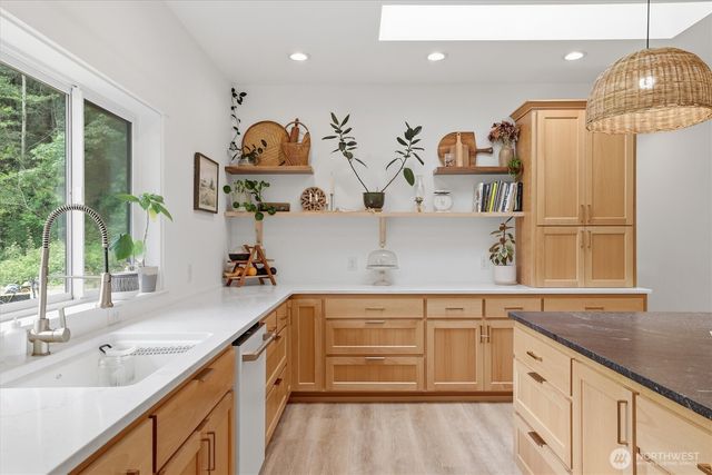 1815 Sunday Lake Road, Stanwood, WA 98292