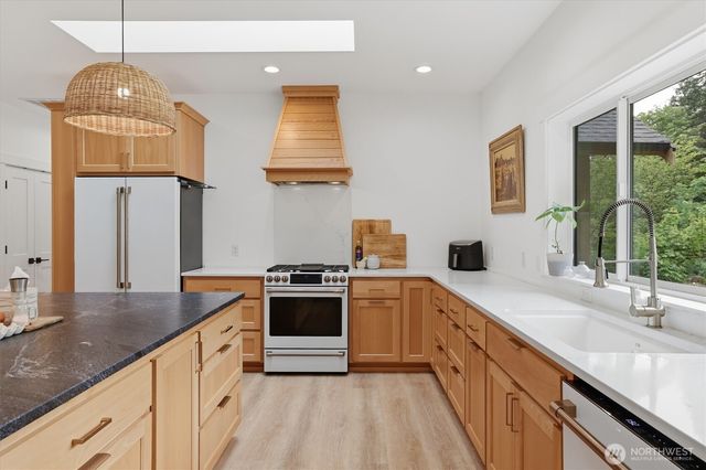 1815 Sunday Lake Road, Stanwood, WA 98292