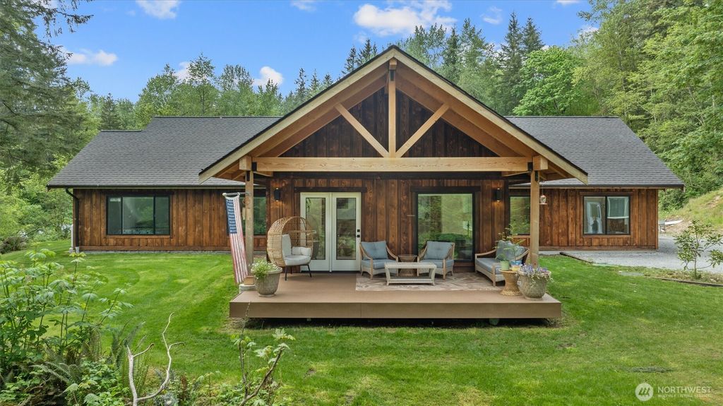 1815 Sunday Lake Road, Stanwood, WA 98292