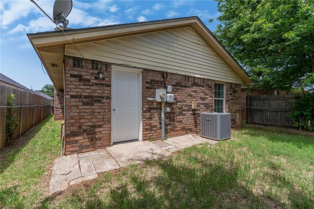 2310 Cedar Brook Drive, Moore, OK 73160