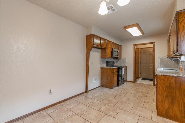 2310 Cedar Brook Drive, Moore, OK 73160