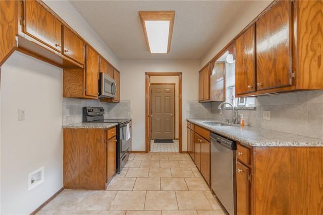 2310 Cedar Brook Drive, Moore, OK 73160