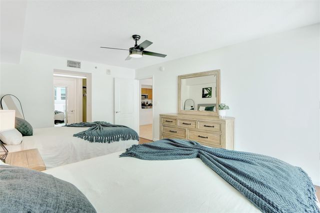 1200 Brickell Bay Drive 3906, Miami, FL 33131