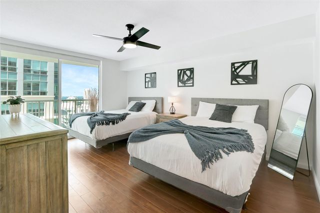 1200 Brickell Bay Drive 3906, Miami, FL 33131