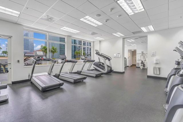 1200 Brickell Bay Drive 3906, Miami, FL 33131