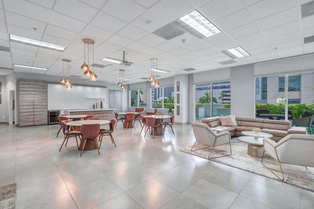 1200 Brickell Bay Drive 3906, Miami, FL 33131