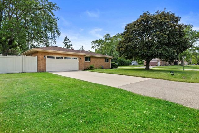 1805 Ridge AVENUE, Mount Pleasant, WI 53406