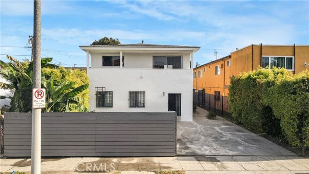 2806 S Norton, Los Angeles, CA 90018
