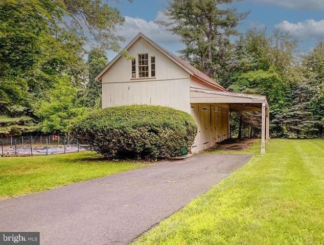 424 DRESHER RD, Horsham, PA 19044