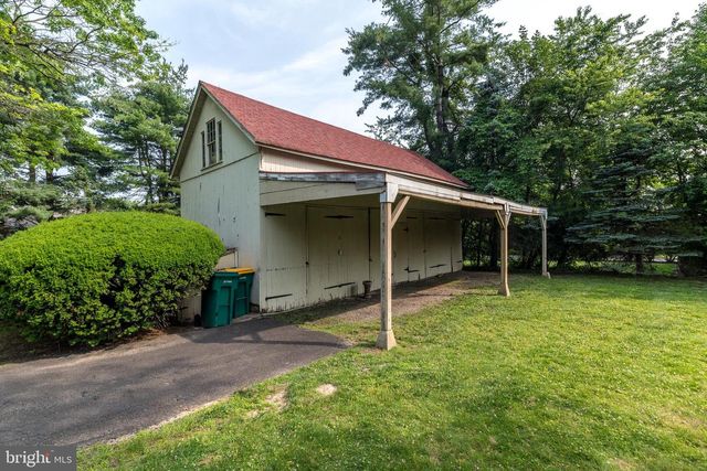 424 DRESHER RD, Horsham, PA 19044