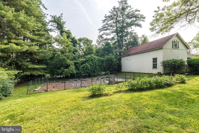 424 DRESHER RD, Horsham, PA 19044
