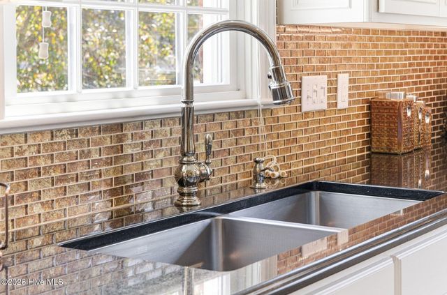 1400 Halcyon Lane, Wilmington, NC 28411