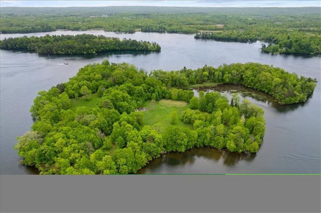 X Garbutt Island, Birchwood, WI 54817