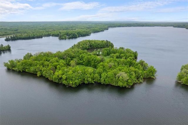 X Garbutt Island, Birchwood, WI 54817
