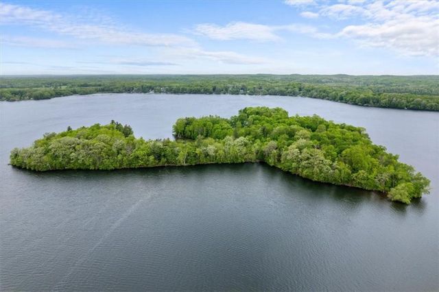 X Garbutt Island, Birchwood, WI 54817