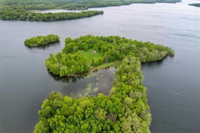 X Garbutt Island, Birchwood, WI 54817