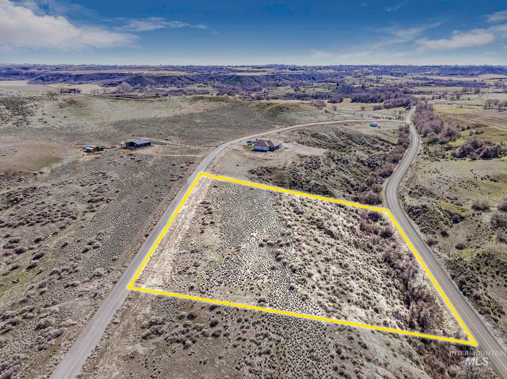 1281 E 4486 N South Terrace, Buhl, ID 83316