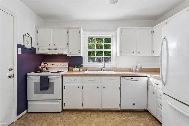 1128 79th ST, Newport News, VA 23605