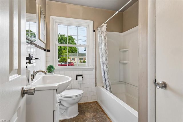 1128 79th ST, Newport News, VA 23605