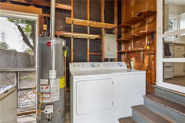 1128 79th ST, Newport News, VA 23605