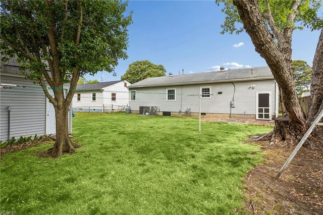 1128 79th ST, Newport News, VA 23605