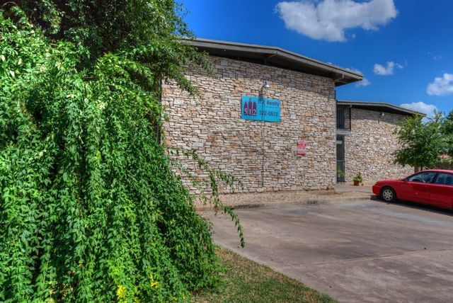 3011 Whitis Ave 106, Austin, TX 78705