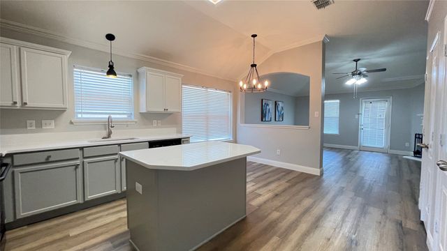 650 Tabasco Trail, Arlington, TX 76002