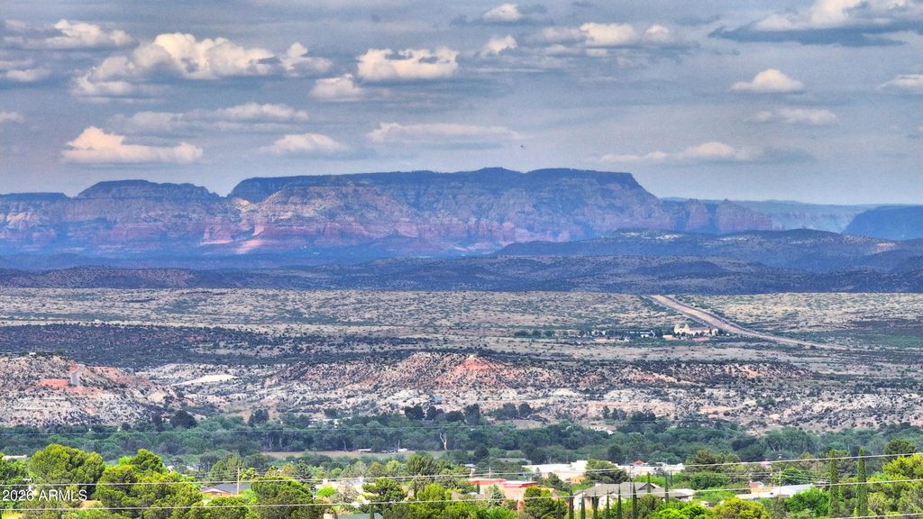 Image 8 of property listing at 1910 S QUAIL Run, Cottonwood, AZ 86326