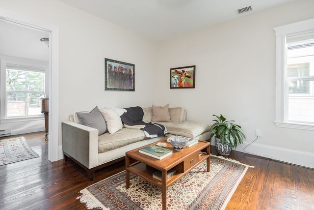 8 Lafayette St 2, Arlington, MA 02474