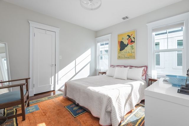 8 Lafayette St 2, Arlington, MA 02474