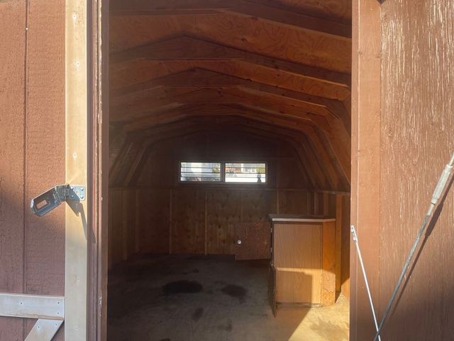 215 N 4th St, Youngwood, PA 15697