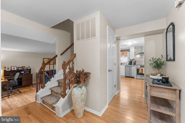 10383 LAUNCELOT LN, Columbia, MD 21044