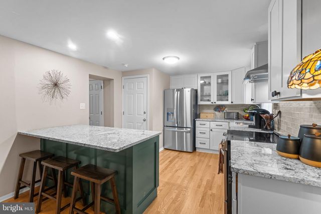 10383 LAUNCELOT LN, Columbia, MD 21044