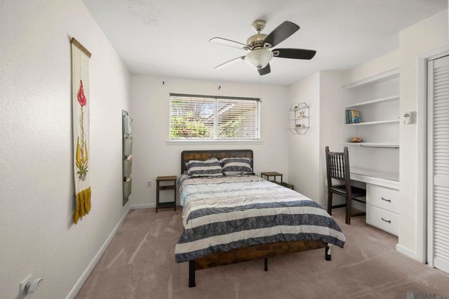 1056 E Lakeview Dr, Baton Rouge, LA 70810