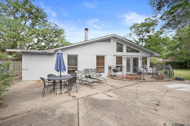 1056 E Lakeview Dr, Baton Rouge, LA 70810