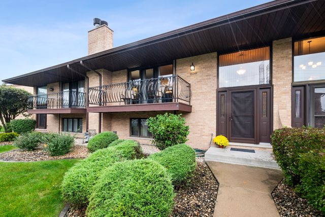 16044 Eagle Ridge Drive, Tinley Park, IL 60477