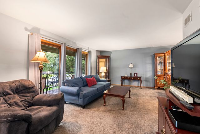16044 Eagle Ridge Drive, Tinley Park, IL 60477